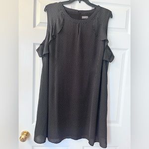 The Limited dress 2x. Beautiful gorgette dress - perfect for the holidays!